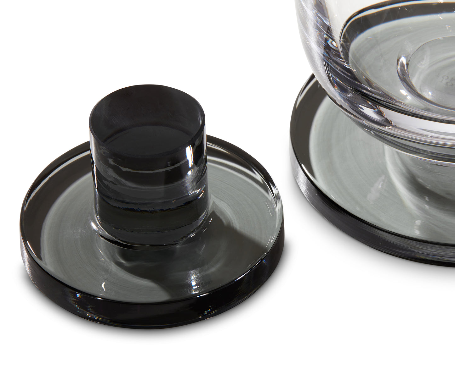 PUCK DECANTER